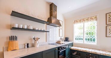 Luxurious Vineyard Hideaway At Stanlake Park