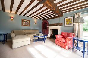 Bullocks Farm House in High Wycombe