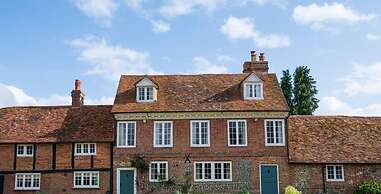 Bullocks Farm House in High Wycombe