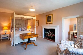 Bullocks Farm House in High Wycombe