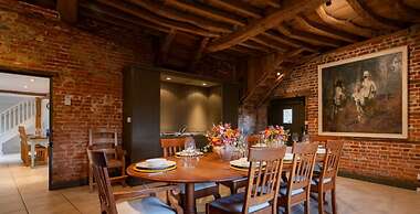 Bullocks Farm House in High Wycombe