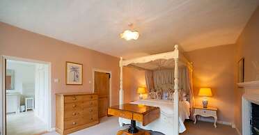 Bullocks Farm House in High Wycombe