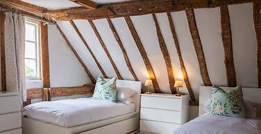 Bullocks Farm House in High Wycombe