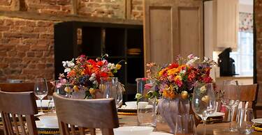 Bullocks Farm House in High Wycombe