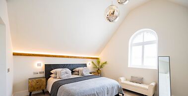 Honeybuzz Barn - Stunning 4-bed Rural Paradise