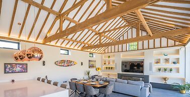 Honeybuzz Barn - Stunning 4-bed Rural Paradise