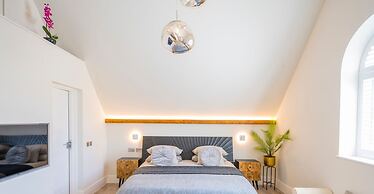 Honeybuzz Barn - Stunning 4-bed Rural Paradise