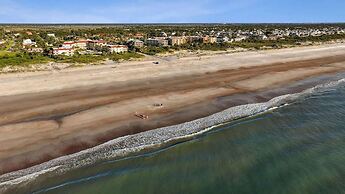 Beachfront Luxe Epic Ocean Views Sleeps 6