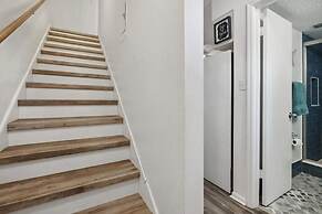 Beachfront Luxe Epic Ocean Views Sleeps 6
