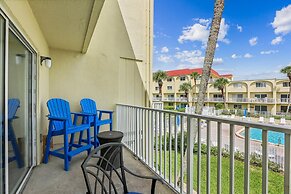 Beachfront Luxe Epic Ocean Views Sleeps 6