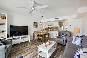 Beachfront Luxe Epic Ocean Views Sleeps 6