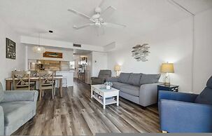 Beachfront Luxe Epic Ocean Views Sleeps 6