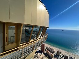 Intempo up to 6 by Leo Apartments