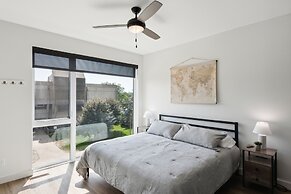 New Modern Townhome With Rooftop Patio 2 Bedroom Townhouse by RedAwnin