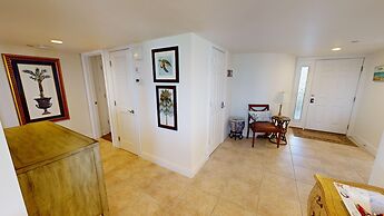 Inlet Reef 609 4 Bedroom Condo by RedAwning