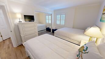 Inlet Reef 609 4 Bedroom Condo by RedAwning