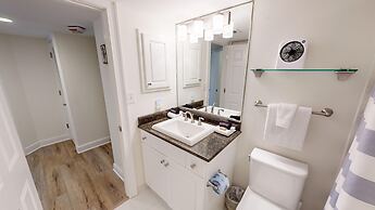 Inlet Reef 609 4 Bedroom Condo by RedAwning