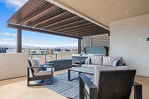 Beachcomber Bliss 8 Bedroom Townhouse