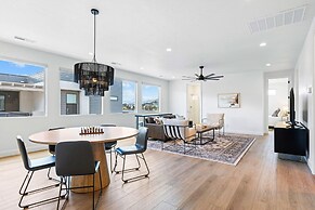 Beachcomber Bliss 8 Bedroom Townhouse