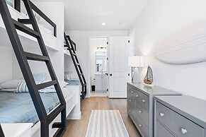 Beachcomber Bliss 8 Bedroom Townhouse