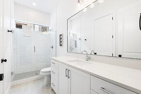 Beachcomber Bliss 8 Bedroom Townhouse