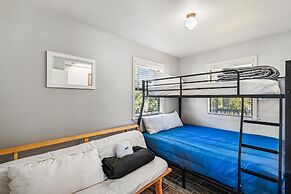 2340 Grand Oaks Ln 2 Bedroom Home by RedAwning