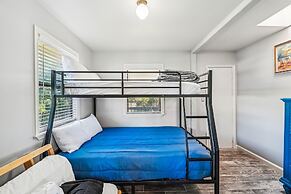 2340 Grand Oaks Ln 2 Bedroom Home by RedAwning