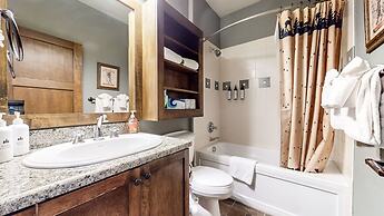 Woodwinds #1303 4 Bedroom Condo by RedAwning