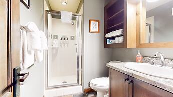 Woodwinds #1303 4 Bedroom Condo by RedAwning