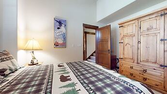 Woodwinds #1303 4 Bedroom Condo by RedAwning