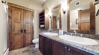 Woodwinds #1303 4 Bedroom Condo by RedAwning