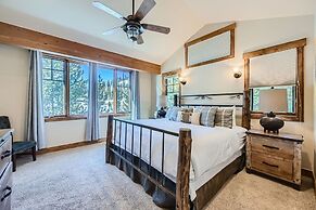 New Listing!! The Beaver Lodge At Breckenridge 3 Bedroom Home by RedAw