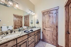 New Listing!! The Beaver Lodge At Breckenridge 3 Bedroom Home by RedAw