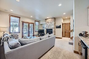 New Listing!! The Beaver Lodge At Breckenridge 3 Bedroom Home by RedAw