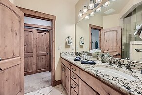 New Listing!! The Beaver Lodge At Breckenridge 3 Bedroom Home by RedAw