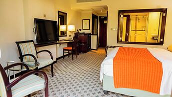 Phakalane Golf Estate Hotel & Convention