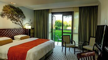 Phakalane Golf Estate Hotel & Convention