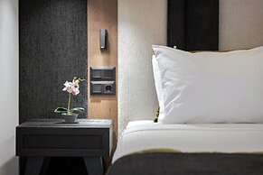 Acropolis Supreme Residence