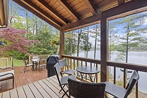 Private Lakefront - Luxury Log House