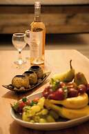 Luxury Studios Kallithea by Corfuescapes