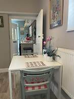 Luxury Georgian Country House With Hot Tub