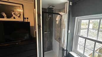 Luxury Georgian Country House With Hot Tub