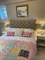 Luxury Georgian Country House With Hot Tub