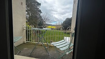 Luxury Georgian Country House With Hot Tub