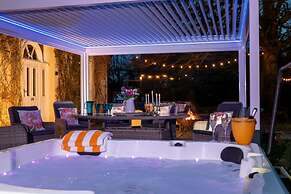 Luxury Georgian Country House With Hot Tub
