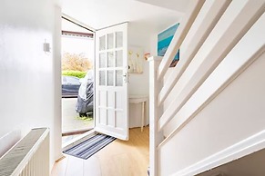 Luton Airport Guest House