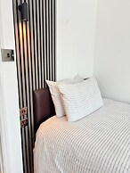 Luton Airport Guest House