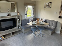 Berwick-upon-tweed - Caravan - Sleeps 6 - Parking