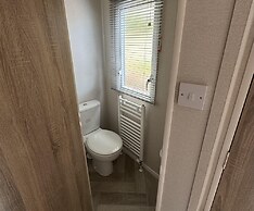 Berwick-upon-tweed - Caravan - Sleeps 6 - Parking