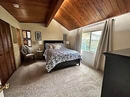 Medford Home and 2 Condos With Pool and Hot tub